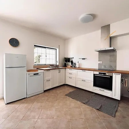 Casa 33 - Idyllisches Reihenhaus Mit Innenhof * São Martinho do Porto